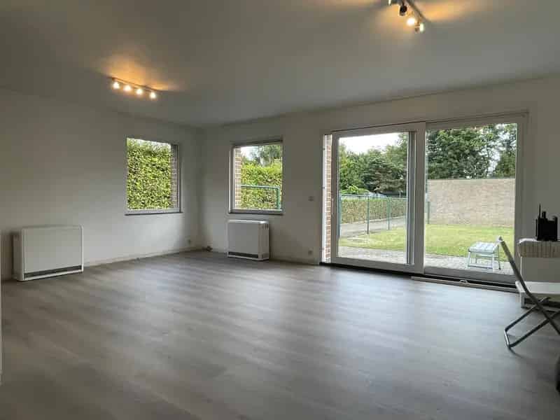 Gelijkvloers Appartement met Tuin en Garage te Koop Rijkevorsel