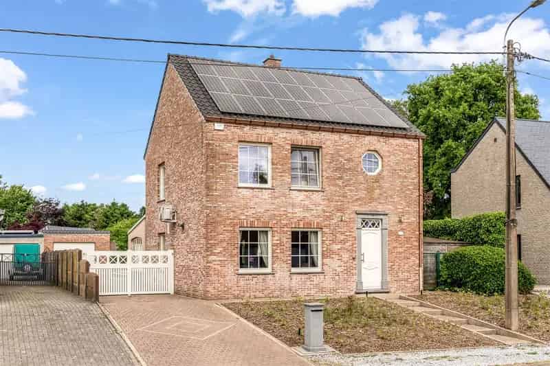 Energiezuinige woning met zwembad te huur