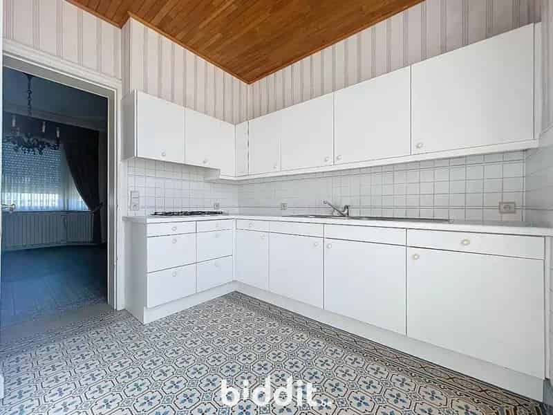 Verkavelbare Grond met Woning Ronse Oudenaarde