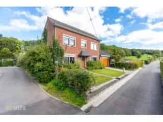 Huis te Koop Warsage - Rustige Ligging - Garage - Tuin
