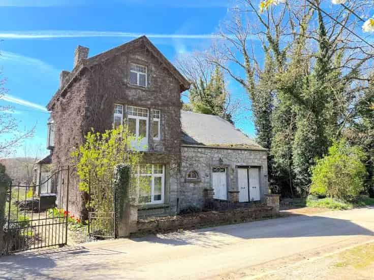 Herenhuis te koop in Beez met 4 slaapkamers en prachtig uitzicht