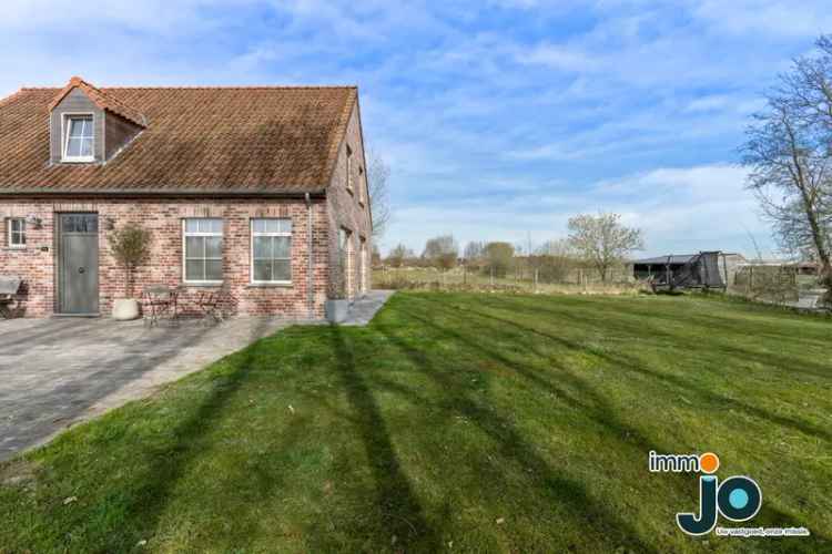 Landelijke Villa te Koop Zedelgem 4 Slaapkamers Nabij Brugge