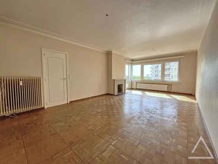 Ruim appartement te koop met 2 slaapkamers en 2 terrassen in België