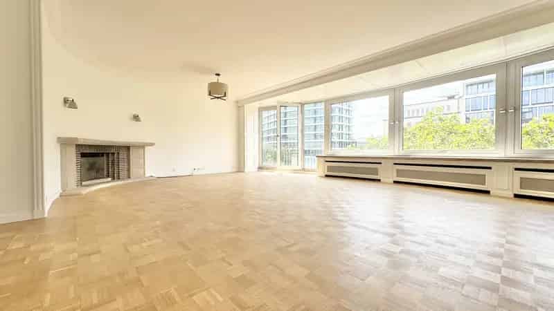Appartement te huur Louizalaan 185m² 3 slaapkamers
