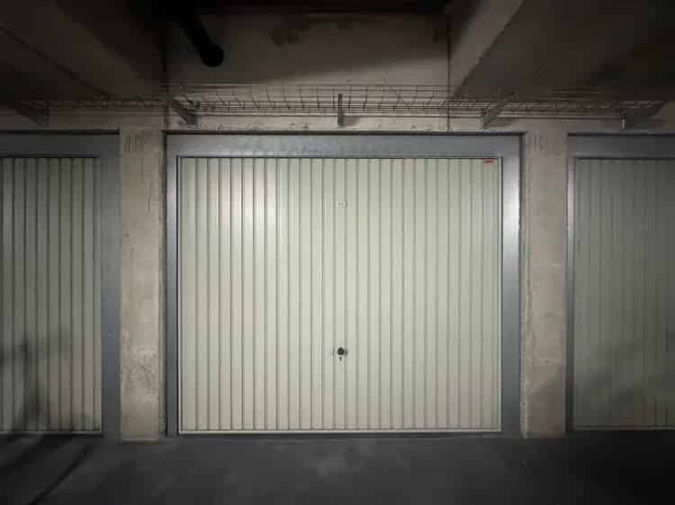Garagebox te Huur Oostende Troonstraat
