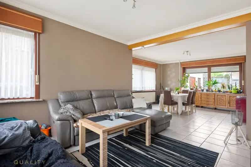 Instapklare Halfopen Woning 3 Slpk 2 Badk Grote Garage Tuin