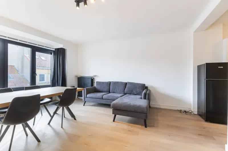 Lichtrijk Appartement 2 Slaapkamers Oostende Nabij Strand