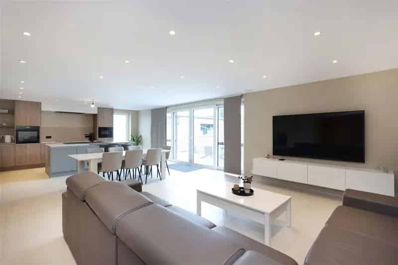 Gerenoveerde gezinswoning 5 slaapkamers 225m²