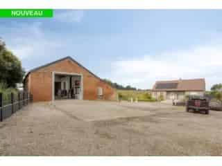 Industrie te koop Perwez - Hangar 300m² Appartement 89m²