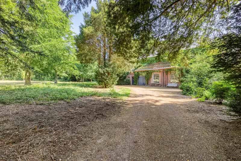 Koetshuis te huur Hansbeke 487m² Kasteeldomein