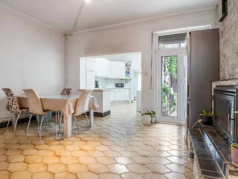 Huis te huur Sint-Amandsberg: 3 slaapkamers, tuin, nabij Gent