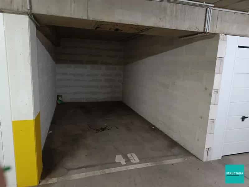 Ondergrondse Autostaanplaats te Koop