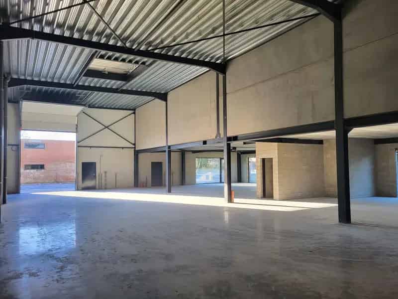 TE KOOP/HUUR Zonhoven: Hal Kantoor Showroom Woning