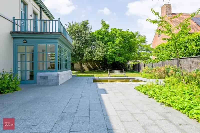 Herenhuis te huur: 2 appartementen, tuin, garage