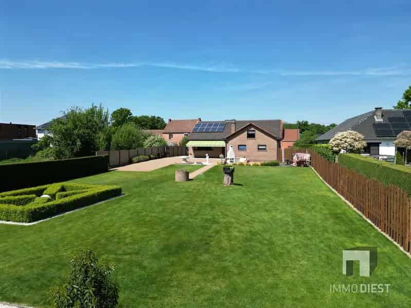 Gelijkvloerse woning te koop 3 slaapkamers Zuidgerichte tuin