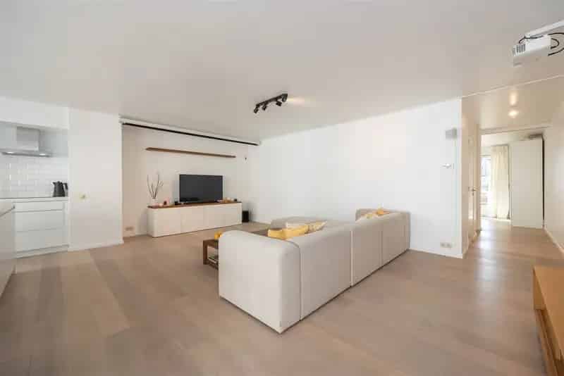 Appartement te Koop Antwerpen: 2 Slaapkamers, Terrassen, Lichtinval