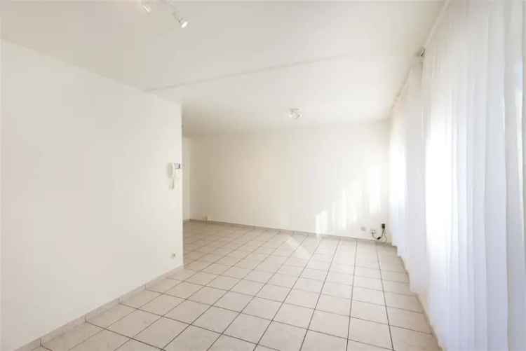 Gelijkvloerse Studio Tongeren - Opbrengsteigendom