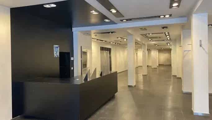 Handelspand te huur Roeselare Ooststraat 220m²