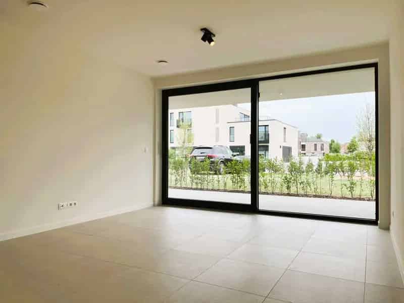 Appartement te koop Zonhoven: 2 slaapkamers, terras, autostaanplaats