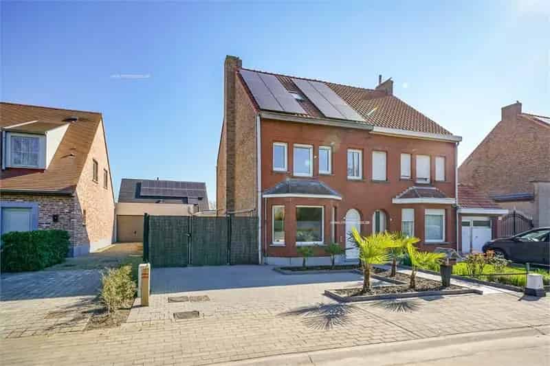 Woning te koop Oudenburg: 3 slaapkamers, garage, instapklaar