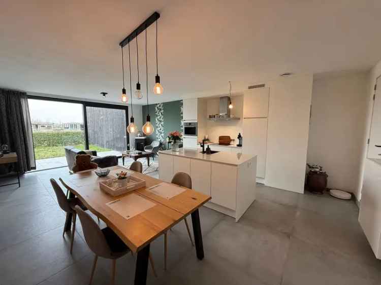 Overmere Recente woning open zicht