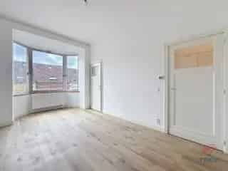 Appartement te huur Schaarbeek 88m² 1 slaapkamer gerenoveerd