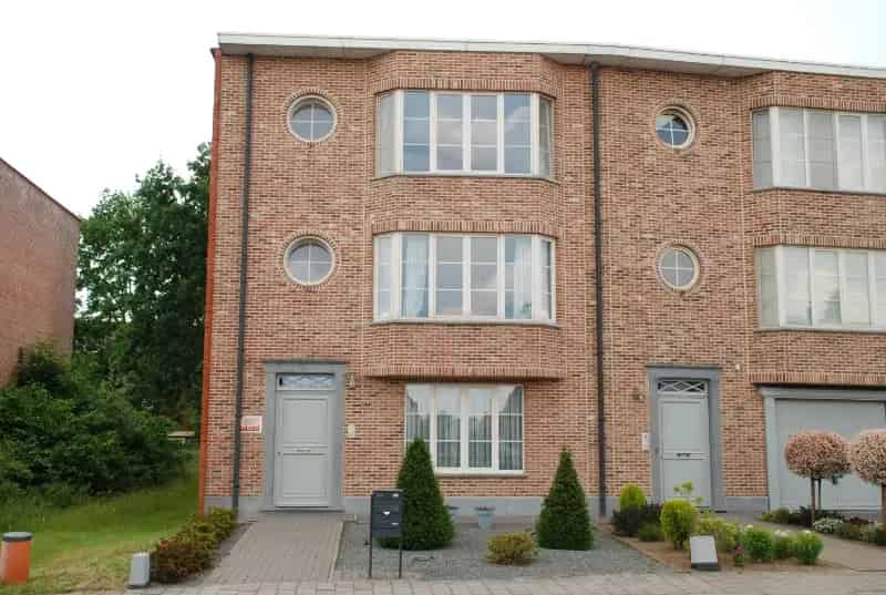Appartement 110m² 2 slaapkamers terras garage Hemiksem