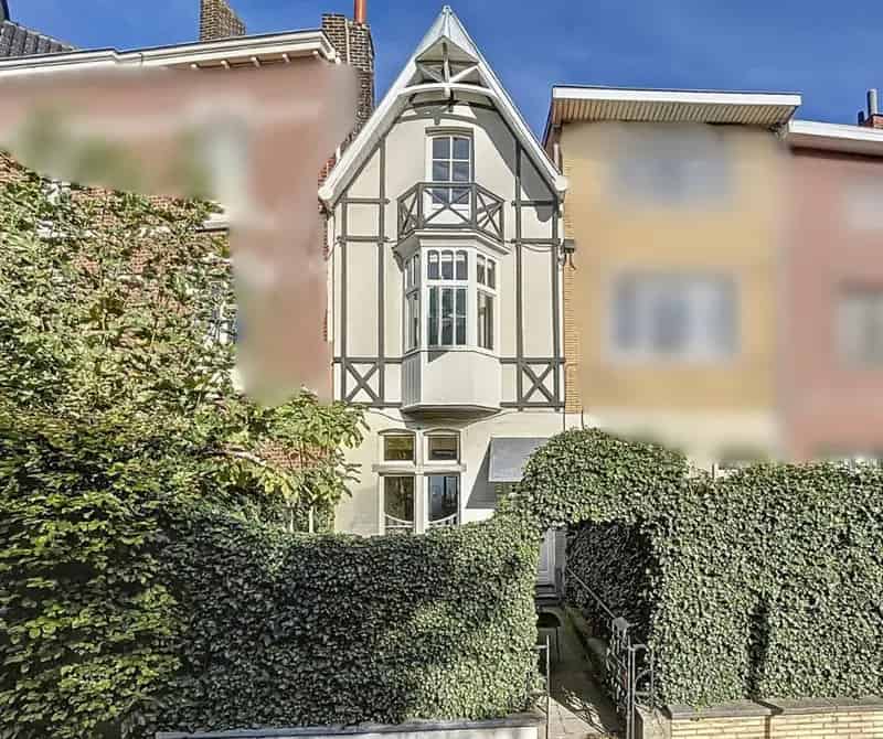 Engelse Cottagewoning te Koop Kortrijk Charmante Stadstuin