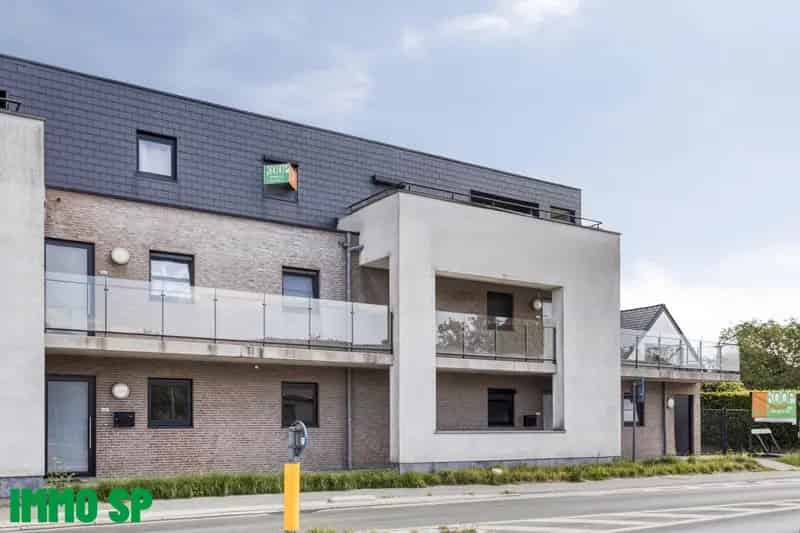Appartement te huur met ruim terras en 2 slaapkamers