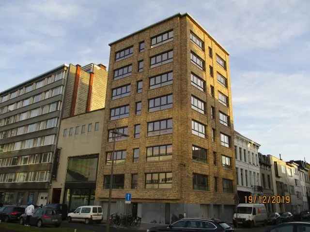 Te koop appartement op Italiëlei 23 met 1 of 2 slaapkamers en lift