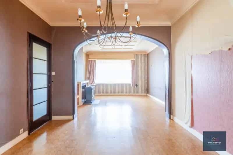 Te renoveren karakterwoning Gent Mariakerke