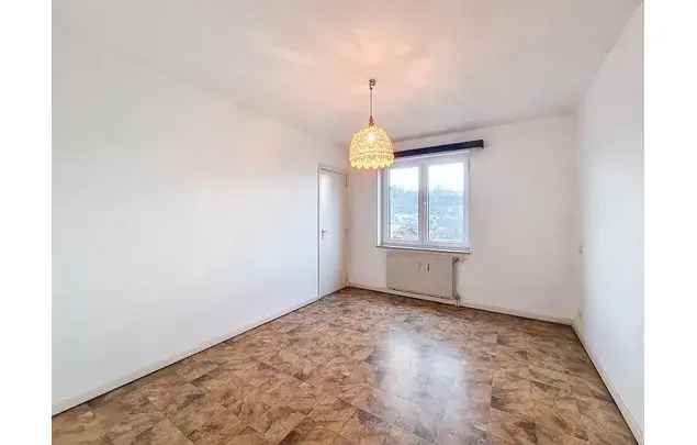 Huur 2 slaapkamer appartement van 75 m² in Namur