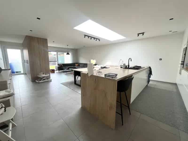 Huis te huur Ertvelde: Instapklare woning met tuin en carport