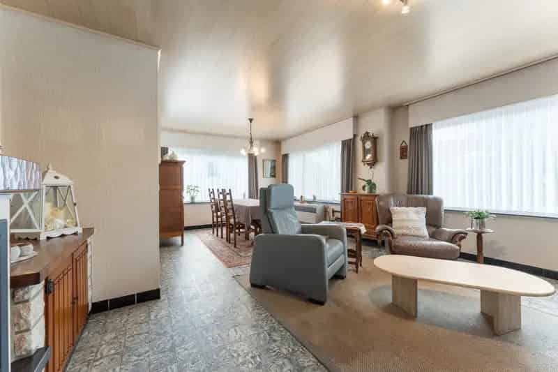 Huis te Koop Roeselare Centrum - Karaktervolle Halfopen Bebouwing