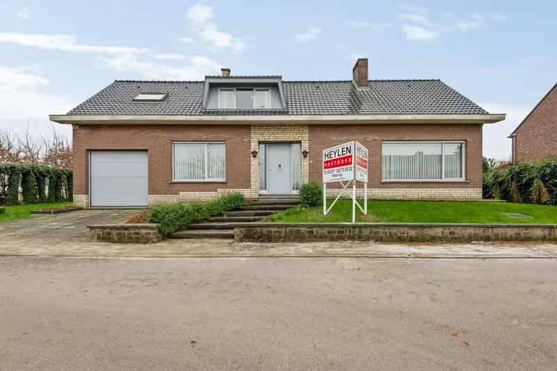 Huis te koop Dilbeek: karaktervolle woning met tuin