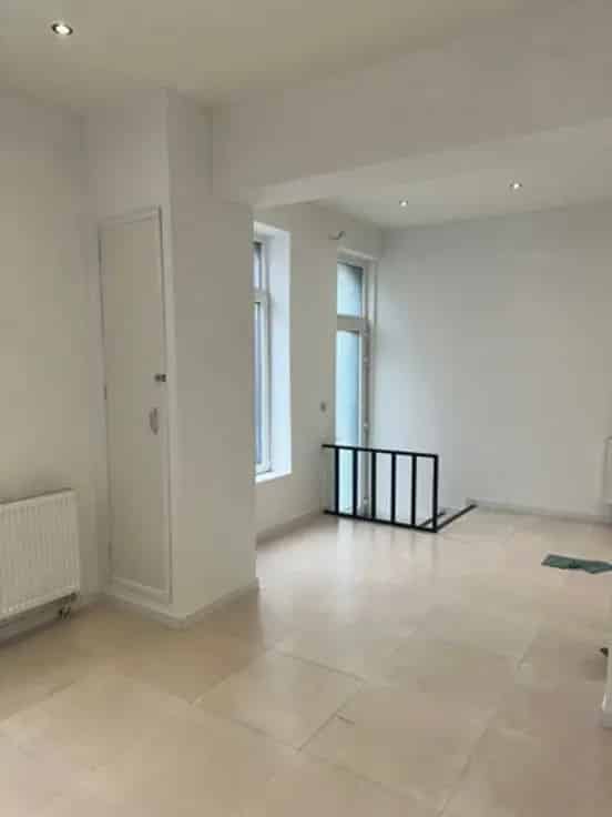 Huis Te Koop: Gerenoveerde Familiewoning 5 Slaapkamers