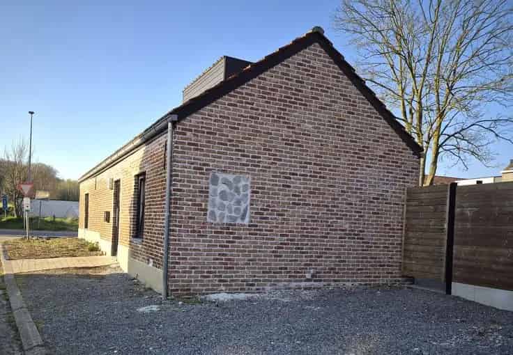 Gerenoveerd Bakkershuisje Te Koop: Sfeervol Wonen in Kleinschalig Project