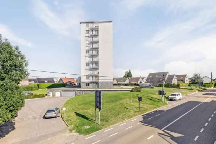 Appartement met 2 slaapkamers en autostaanplaats te Tienen.