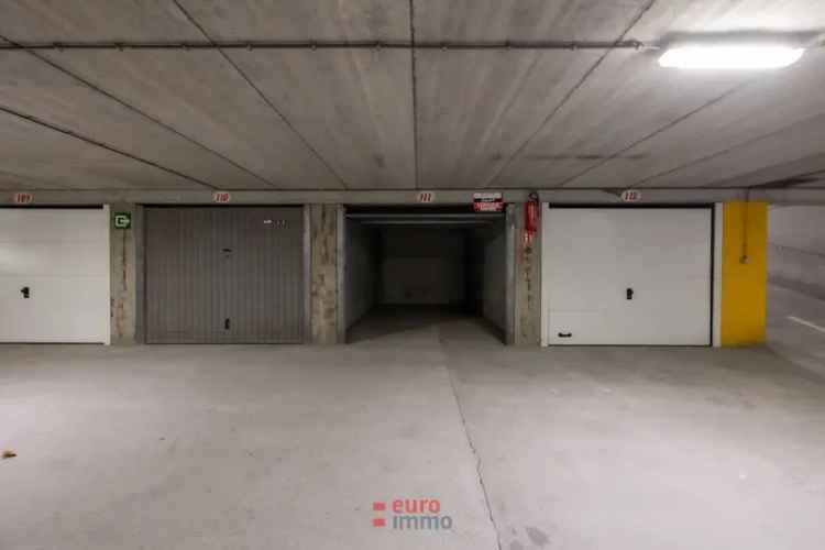 Te koop garagecomplex op uiterst centrale ligging in Nieuwpoort