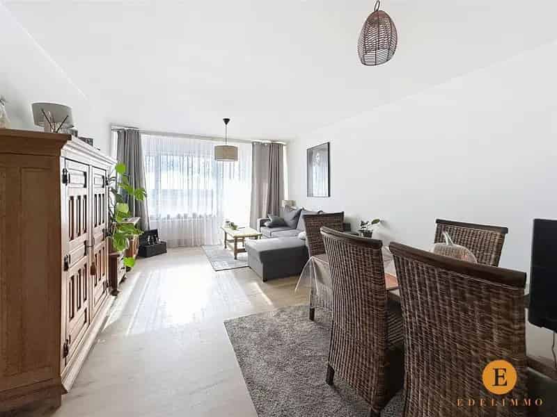 Appartement te koop Sint Niklaas: Instapklaar appartement met mooi uitzicht