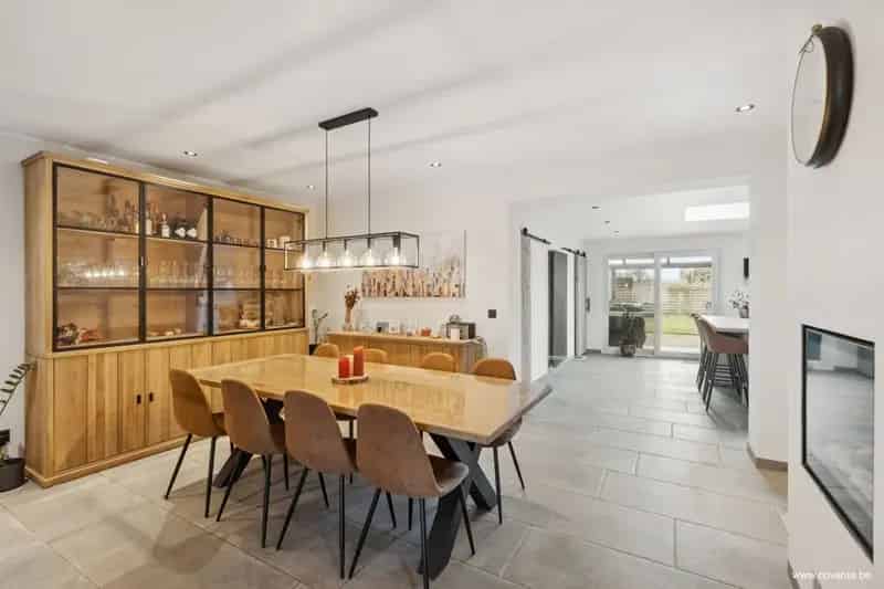 Gerenoveerde woning te Menen 3 slaapkamers Zonnepanelen