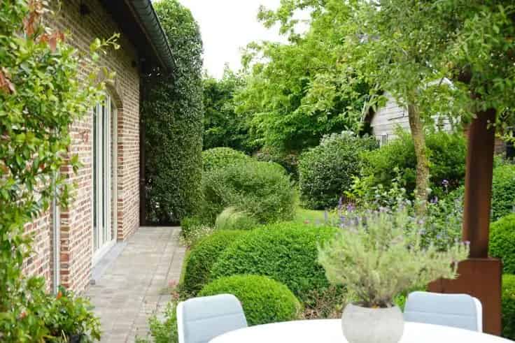 Charmante Landelijke Woning met Zwemvijver te Koop