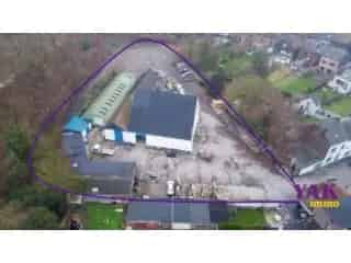 Industrieel Complex te Koop - 1160m² Loods - Woonhuis - 7% Huurrendement