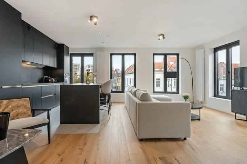 Penthouse Antwerpen 338m2 3 slaapkamers 3 badkamers Dakterras