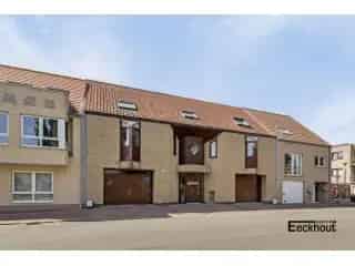 Huis te koop Oostende - Ruime woning nabij Oosteroever