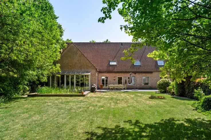 Ruime Villa Te Koop Nabij Golfclub Rinkven
