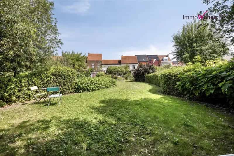 Huis te huur Leuven: 6 slaapkamers, 2 garages, instapklaar