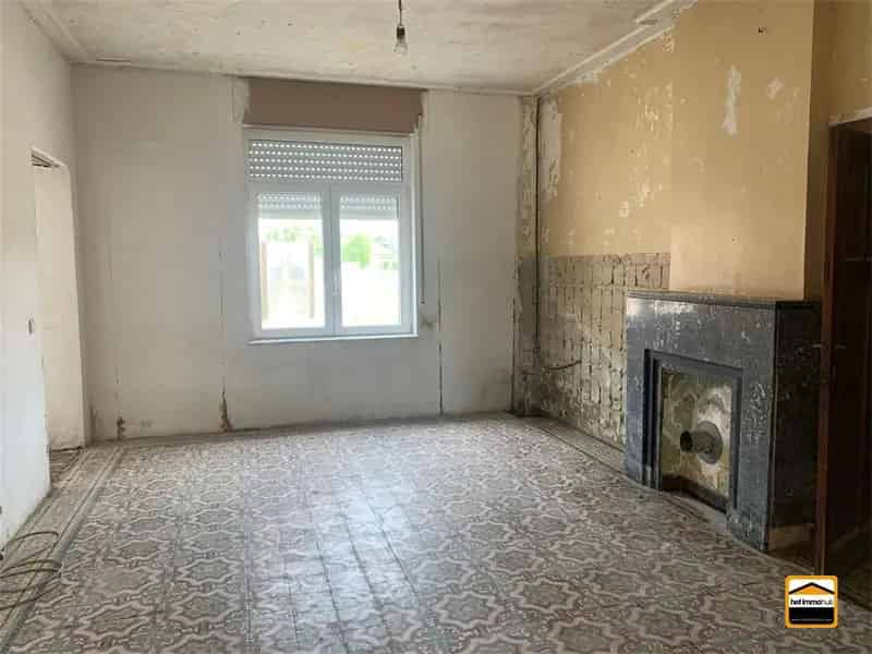 Huis te koop Vechmaal: te renoveren woning met veel mogelijkheden