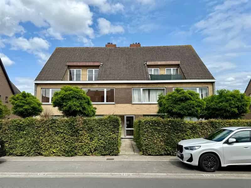 Opbrengsteigendom te koop Assebroek: 6 appartementen met garages