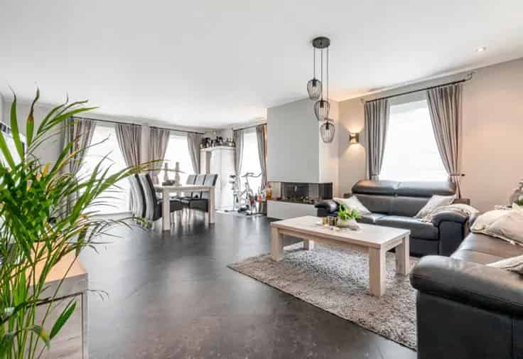Huis Te Koop: Instapklare Halfopen Bebouwing